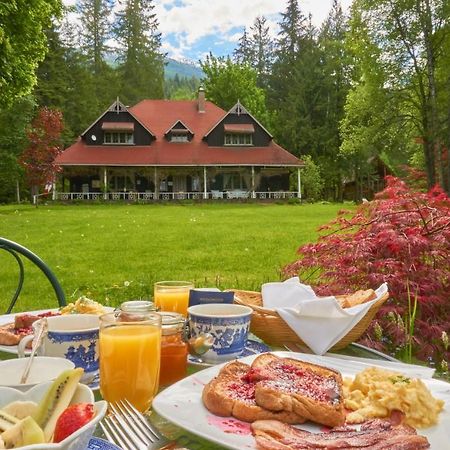 Wedgwood Manor And Glamping Retreat Otel Crawford Bay Dış mekan fotoğraf