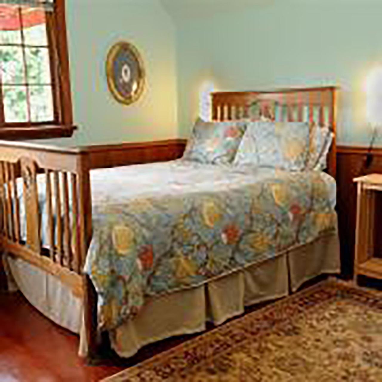 Wedgwood Manor And Glamping Retreat Otel Crawford Bay Dış mekan fotoğraf