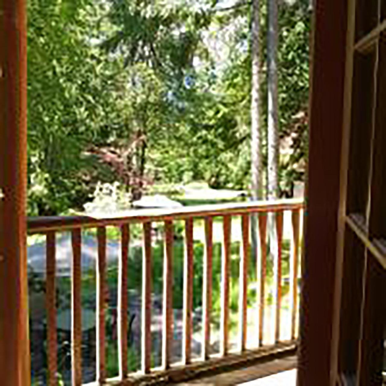 Wedgwood Manor And Glamping Retreat Otel Crawford Bay Dış mekan fotoğraf